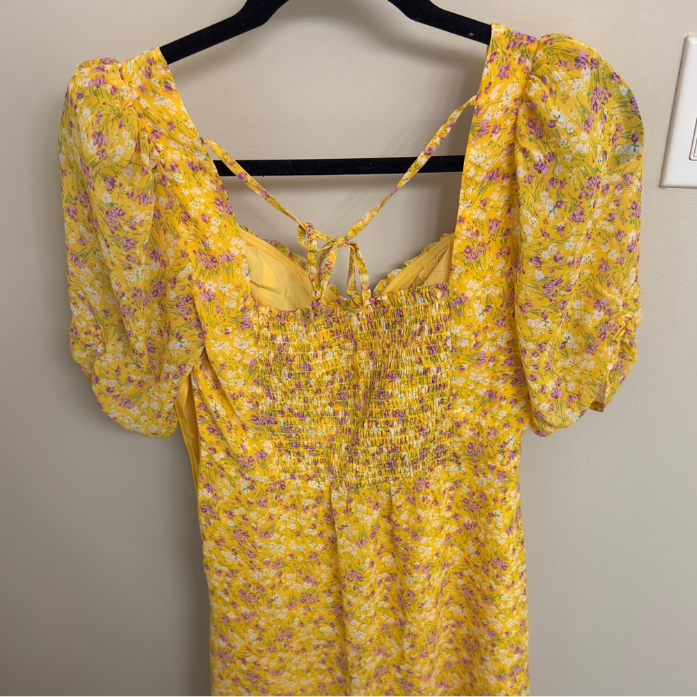 Astr Yellow Floral Midi Dress with Puff Sleeves - Picture 7 of 7